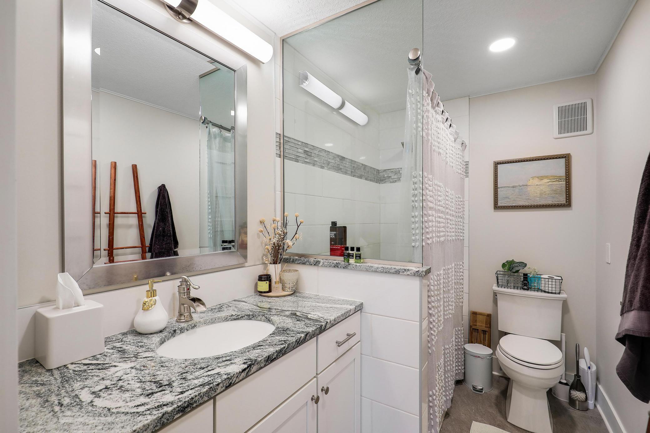 10511 Cedar Lake Road, Unit 212 Minnetonka, MN 55305 - Photo 18 of 47