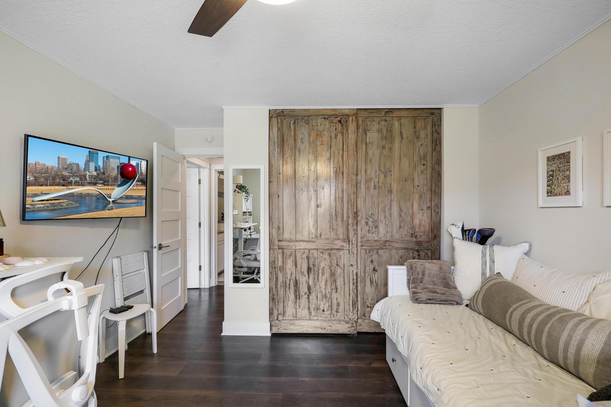 10511 Cedar Lake Road, Unit 212 Minnetonka, MN 55305 - Photo 19 of 47