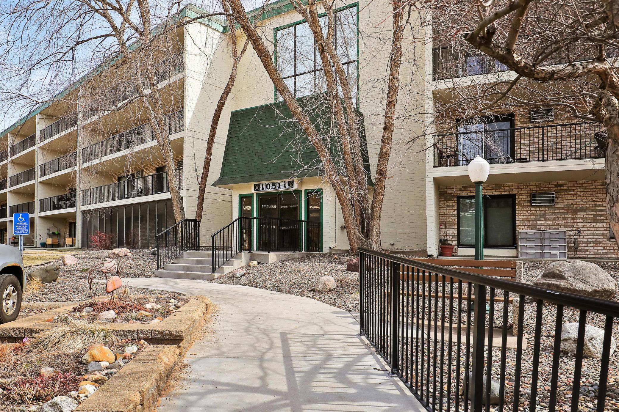 10511 Cedar Lake Road, Unit 212 Minnetonka, MN 55305 - Photo 2 of 47