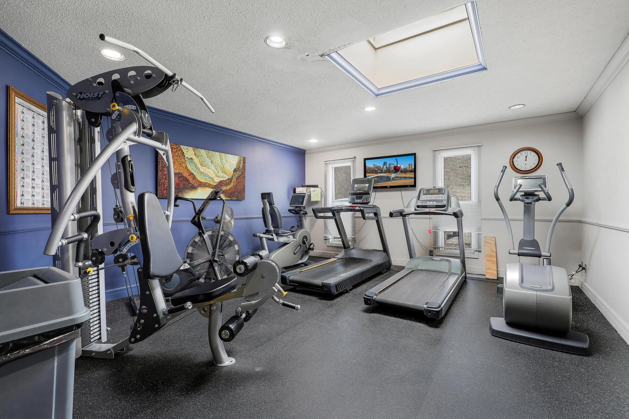 10511 Cedar Lake Road, Unit 212 Minnetonka, MN 55305 - Photo 38 of 47