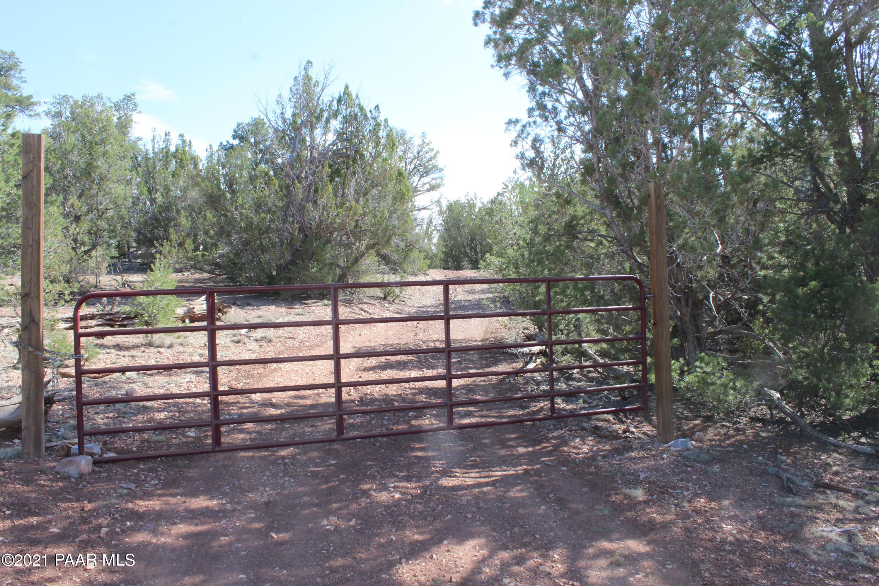 30570 Bucks Road Seligman, AZ 86337 - Photo 2 of 16 IMG_8686