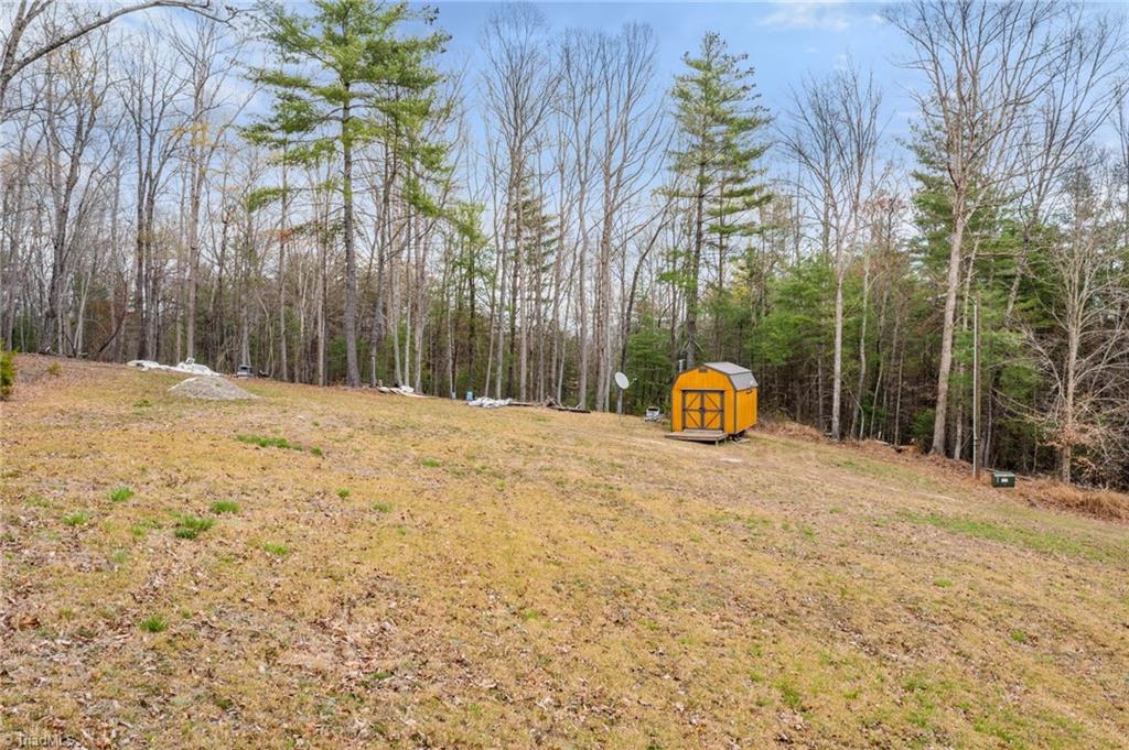 1163 Mills Road Mount Airy, NC 27030 - Photo 7 of 37