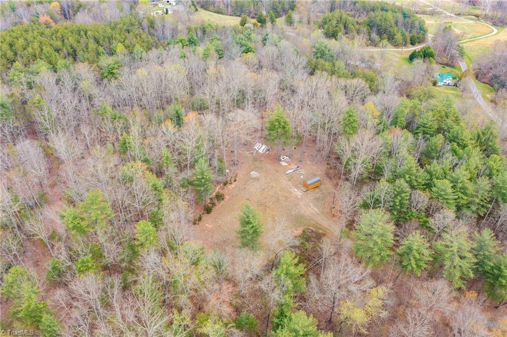1163 Mills Road Mount Airy, NC 27030 - Photo 8 of 37