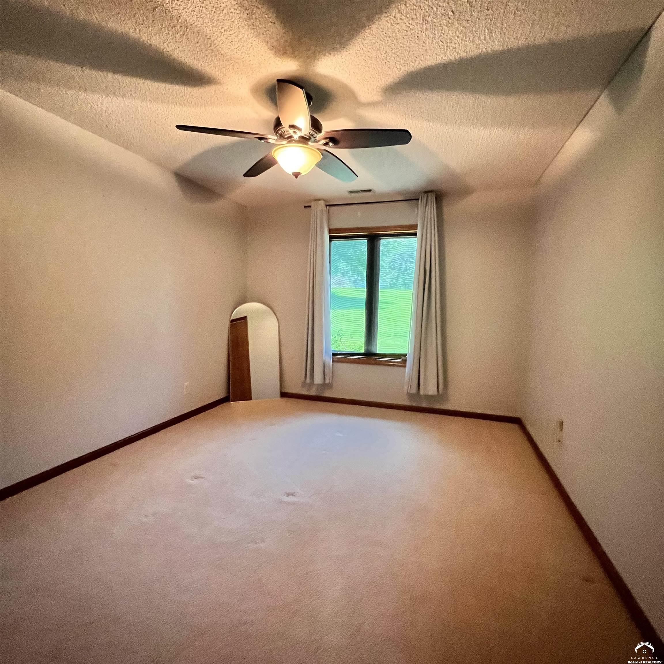3840 Northeast Kimball Road Topeka, KS 66617 - Photo 28 of 38