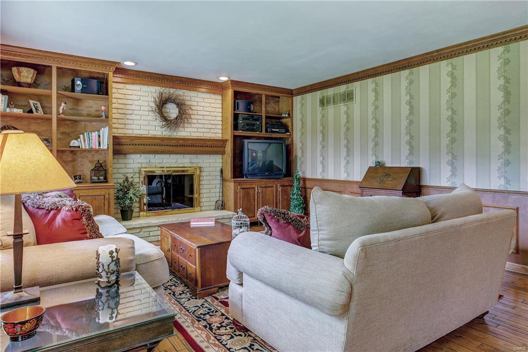 15973 Kettington Road Chesterfield, MO 63017 - Photo 12 of 47 Gallery Image 12