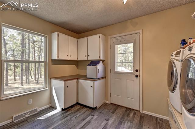 4140 Shoup Road Colorado Springs, CO 80908 - Photo 18 of 44 Oversized laundry room