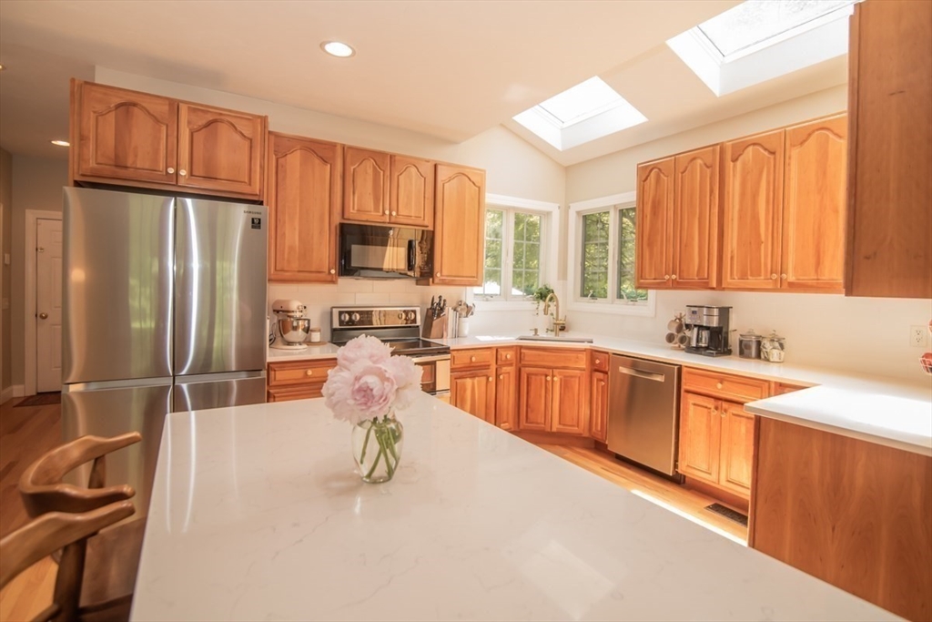 25 Sandy Ridge Road Sterling, MA 01564 - Photo 7 of 39 Gallery Image 7