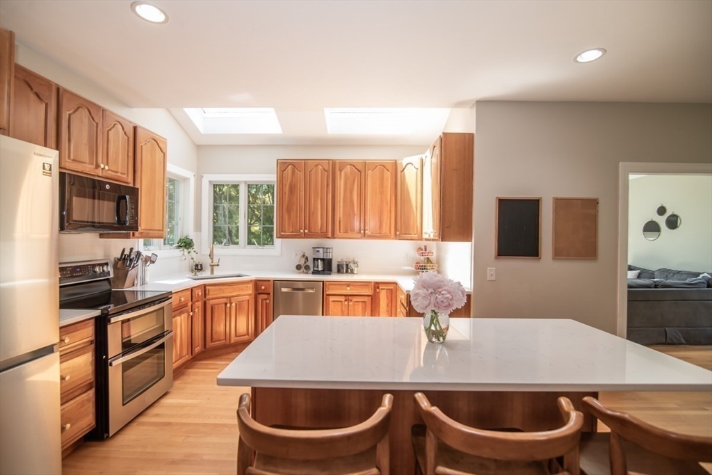 25 Sandy Ridge Road Sterling, MA 01564 - Photo 9 of 39 Gallery Image 9