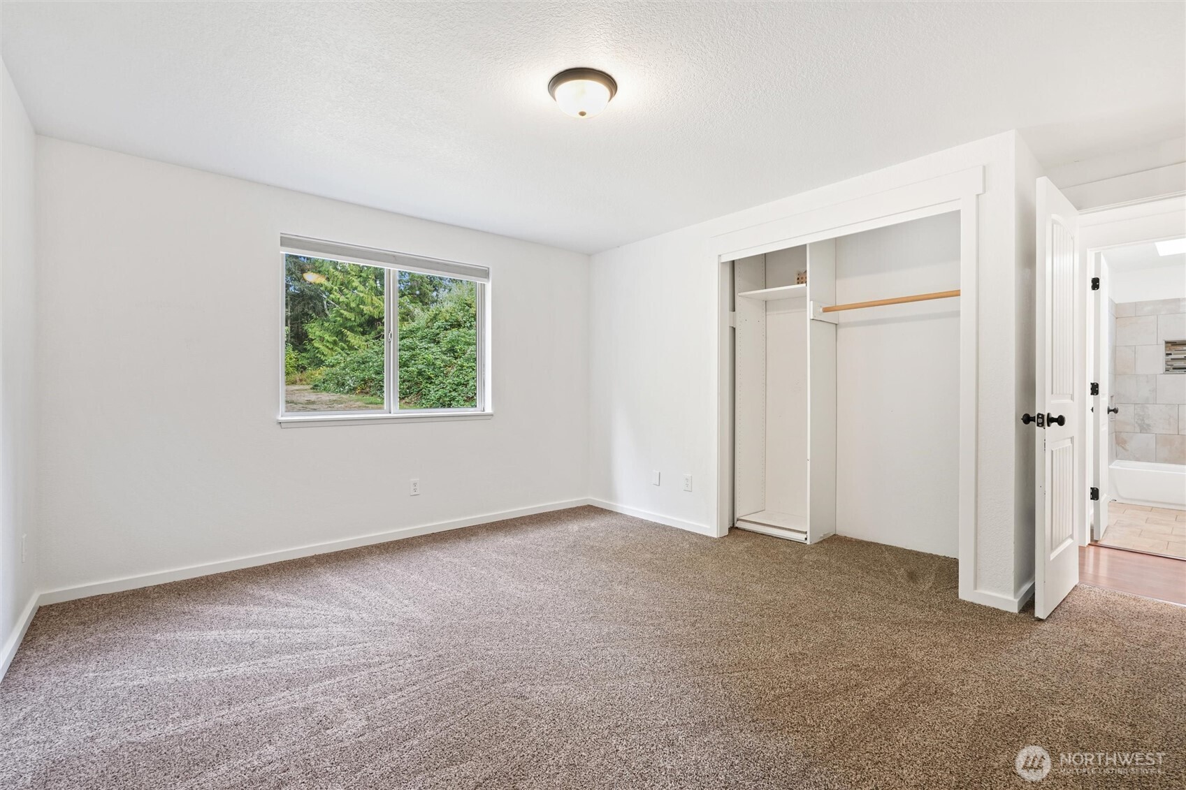937 Rowe Road Camano Island, WA 98282 - Photo 8 of 38 Gallery Image 8