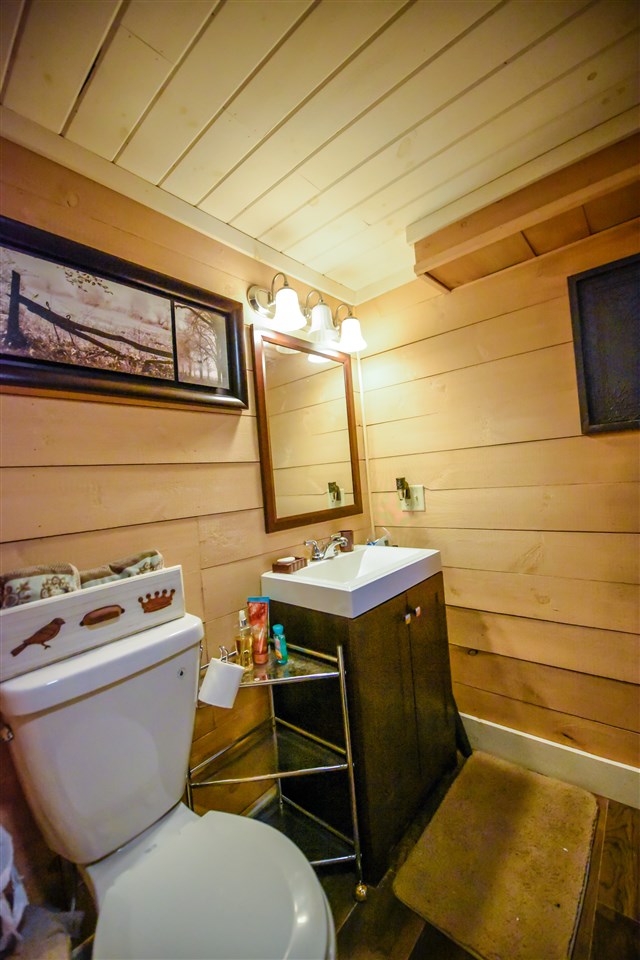 64 Gallup Pitch Road Wilmington, VT 05363 - Photo 20 of 27 Gallery Image 20