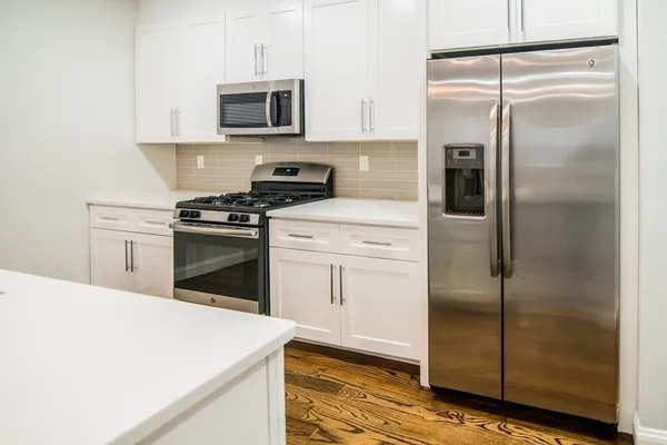 $3,295 | 757 Washington Street, Unit 1, Boston, MA 02124
