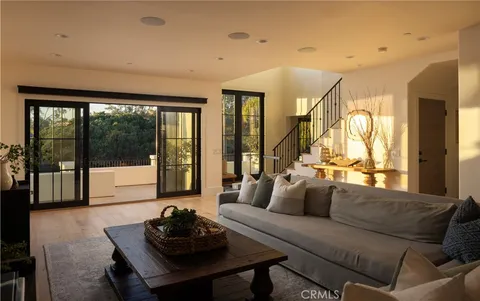 $6,495,000 | 305 West Avenida Gaviota, San Clemente, CA 92672