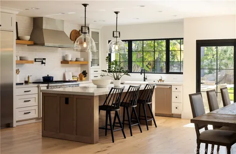 $6,495,000 | 305 West Avenida Gaviota, San Clemente, CA 92672