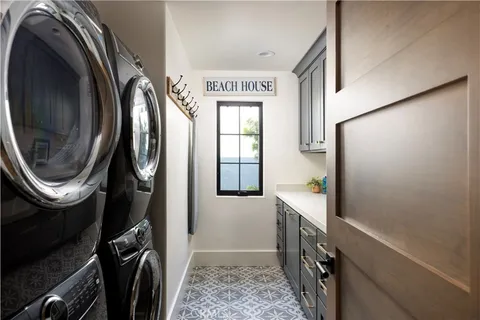 $6,495,000 | 305 West Avenida Gaviota, San Clemente, CA 92672