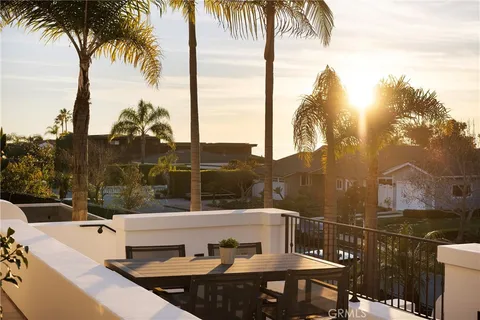 $6,495,000 | 305 West Avenida Gaviota, San Clemente, CA 92672