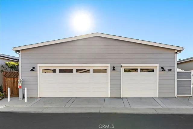 $1,200,000 | 201 Mira Adelante, San Clemente, CA 92673