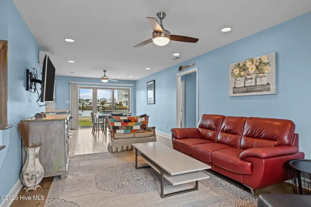 $1,500,000 | 247 Bayview Boulevard, Atlantic Beach, NC 28512