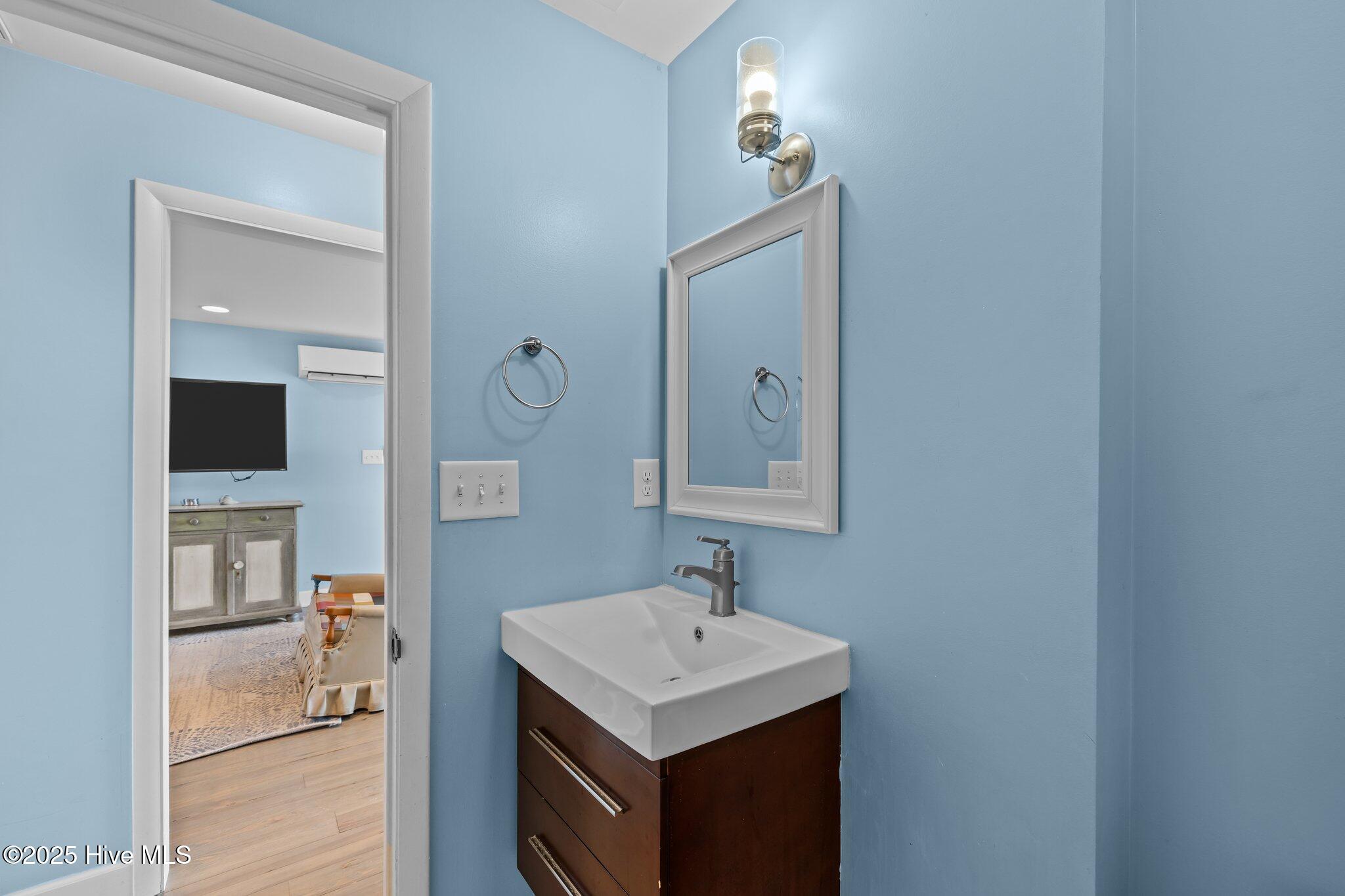 247 Bayview Boulevard Atlantic Beach, NC 28512 - Photo 30 of 41 34-web-or-mls-1S3A7391