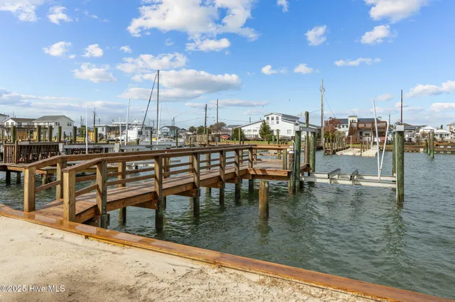 $1,500,000 | 247 Bayview Boulevard, Atlantic Beach, NC 28512