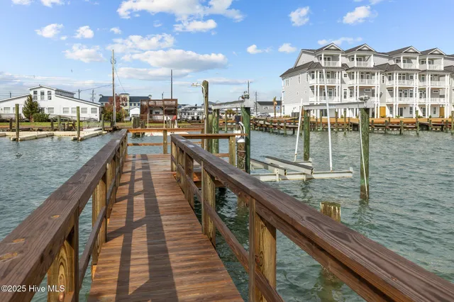 $1,500,000 | 247 Bayview Boulevard, Atlantic Beach, NC 28512