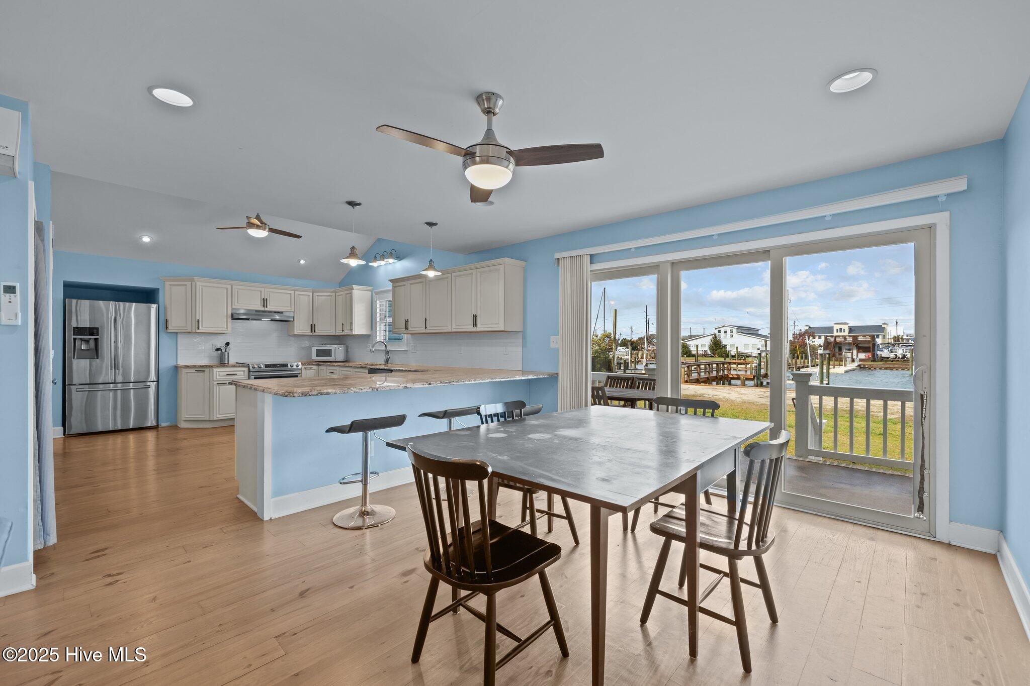 247 Bayview Boulevard Atlantic Beach, NC 28512 - Photo 8 of 41 21-web-or-mls-1S3A7313