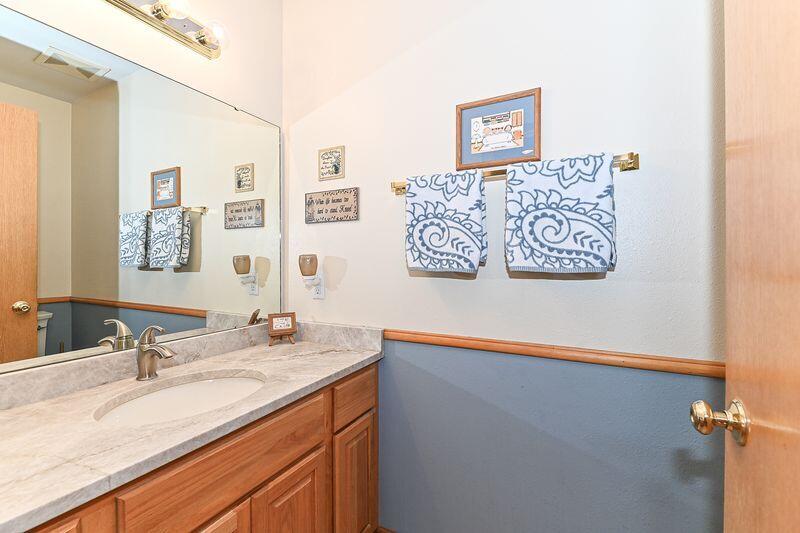 334 East Puerner Street Jefferson, WI 53549 - Photo 13 of 34 Bath
