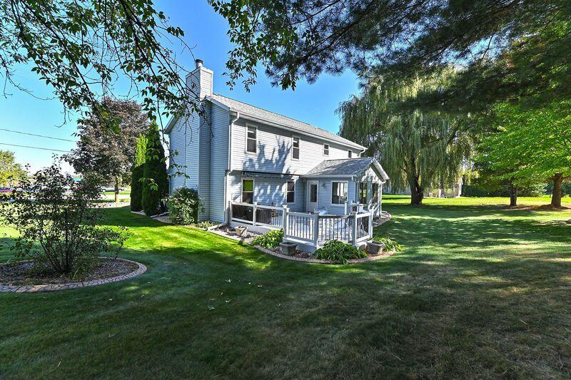 334 East Puerner Street Jefferson, WI 53549 - Photo 27 of 34 Patio