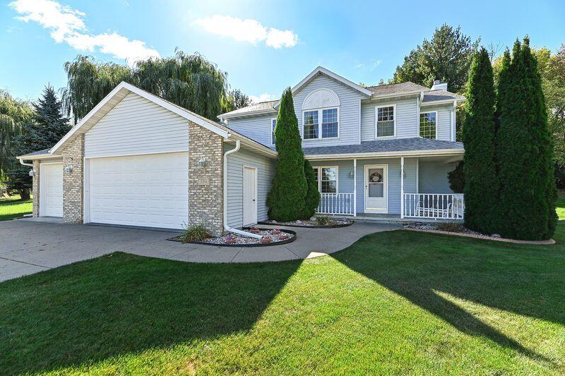 334 East Puerner Street Jefferson, WI 53549 - Photo 34 of 34 Front