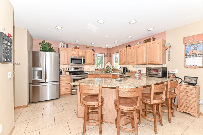 334 East Puerner Street Jefferson, WI 53549 - Photo 4 of 34 Kitchen