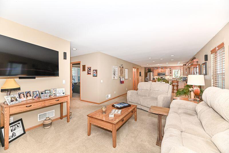 334 East Puerner Street Jefferson, WI 53549 - Photo 8 of 34 GR