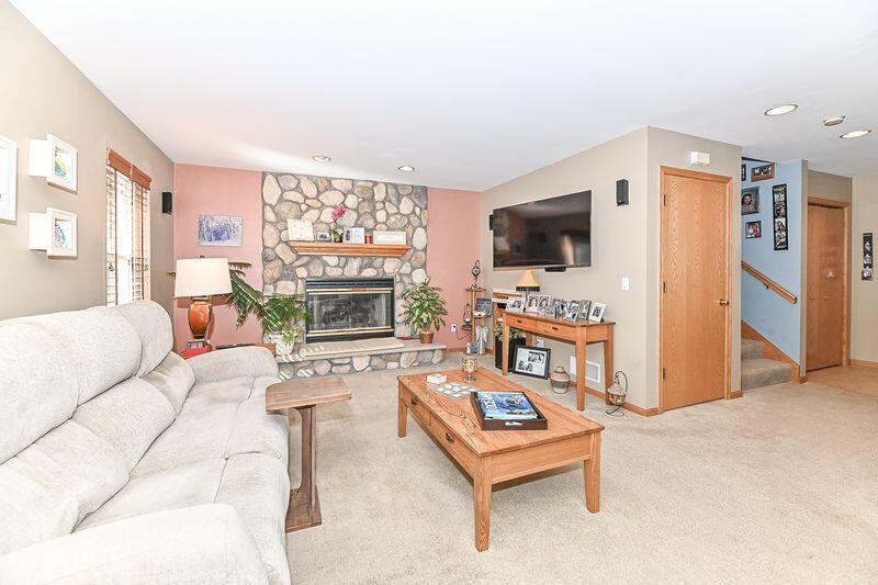 334 East Puerner Street Jefferson, WI 53549 - Photo 9 of 34 GR