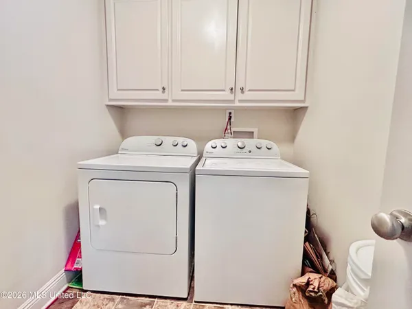 $259,900 | 912 Clubhouse Drive, Pearl, MS 39208