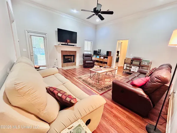$259,900 | 912 Clubhouse Drive, Pearl, MS 39208