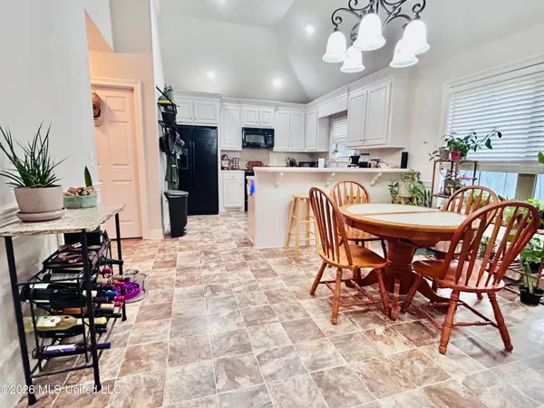 $259,900 | 912 Clubhouse Drive, Pearl, MS 39208