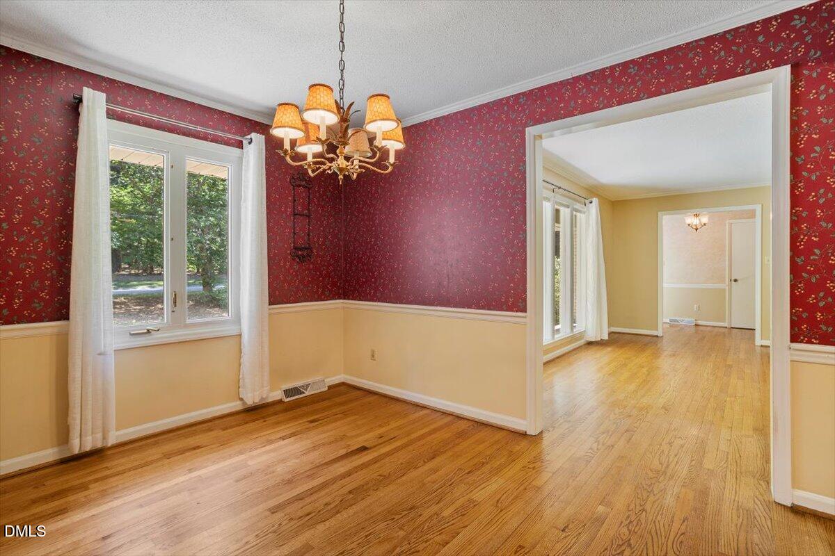 1621 Stonehurst Road Raleigh, NC 27607 - Photo 8 of 39 Gallery Image 8