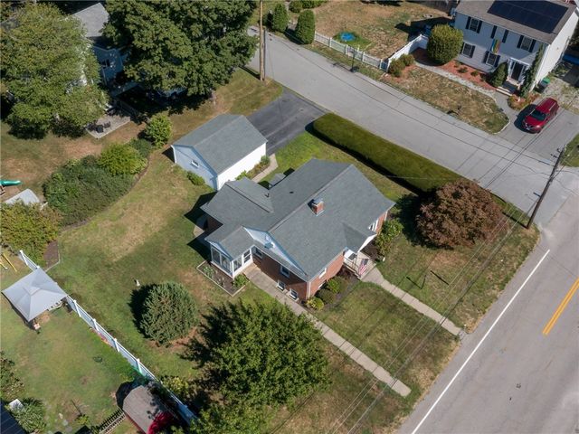 $427,000 | 309 Longmeadow Avenue, Warwick, RI 02889