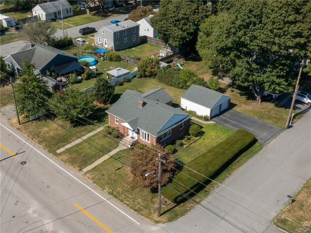 $427,000 | 309 Longmeadow Avenue, Warwick, RI 02889