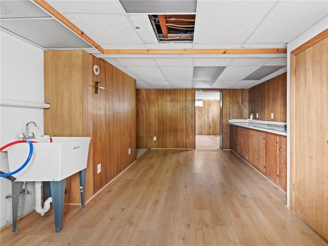 $427,000 | 309 Longmeadow Avenue, Warwick, RI 02889