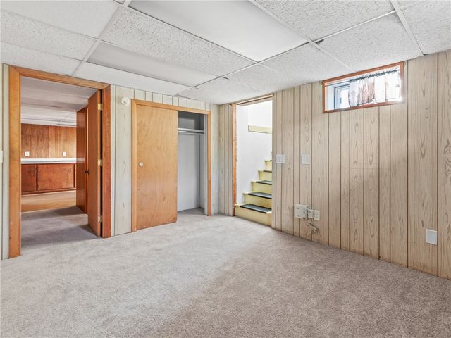 $427,000 | 309 Longmeadow Avenue, Warwick, RI 02889