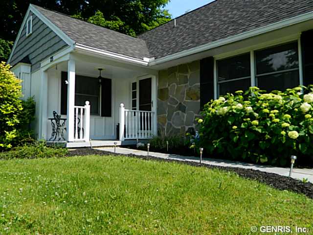23 Stuyvesant Road Pittsford, NY 14534 - Photo 1 of 1 Exterior Front