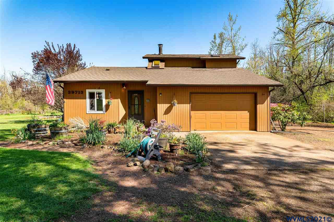 39713 Stayton Scio Road Scio, OR 97374 - Photo 2 of 42 Gallery Image 2