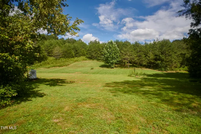 $465,000 | 602 Highway 340, Parrottsville, TN 37843