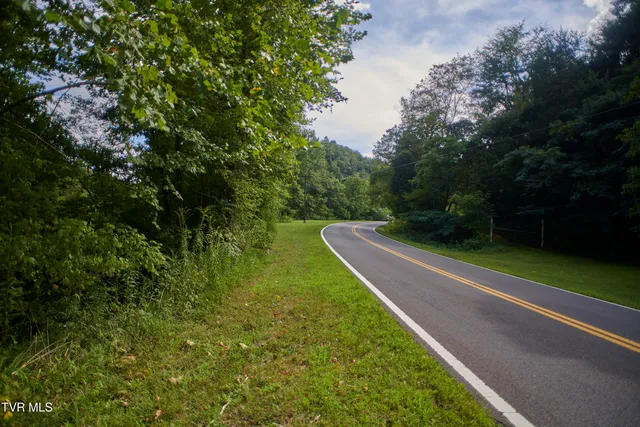 $465,000 | 602 Highway 340, Parrottsville, TN 37843