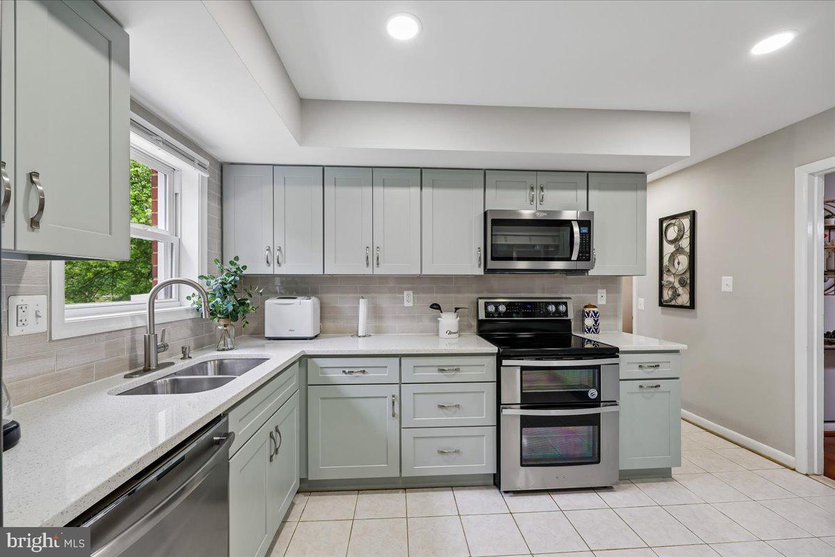 11518 Charlton Drive Silver Spring, MD 20902 - Photo 13 of 49 Kitchen