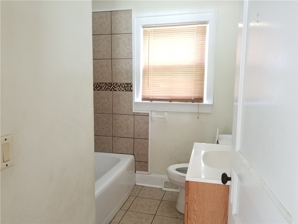629 Old Anderson Road, Unit GREENVILLE Greenville, SC 29611 - Photo 26 of 34 Gallery Image 26