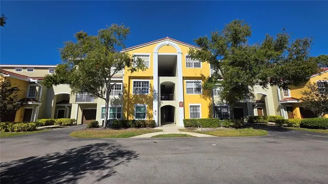 $1,775 | 5655 Bentgrass Drive, Unit 303, Sarasota, FL 34235