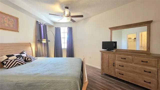 $1,775 | 5655 Bentgrass Drive, Unit 303, Sarasota, FL 34235