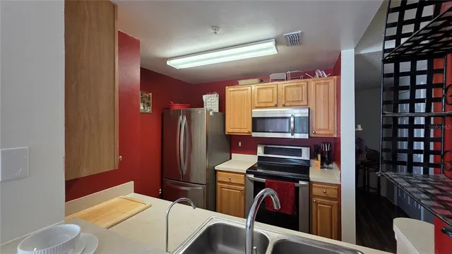 $1,775 | 5655 Bentgrass Drive, Unit 303, Sarasota, FL 34235