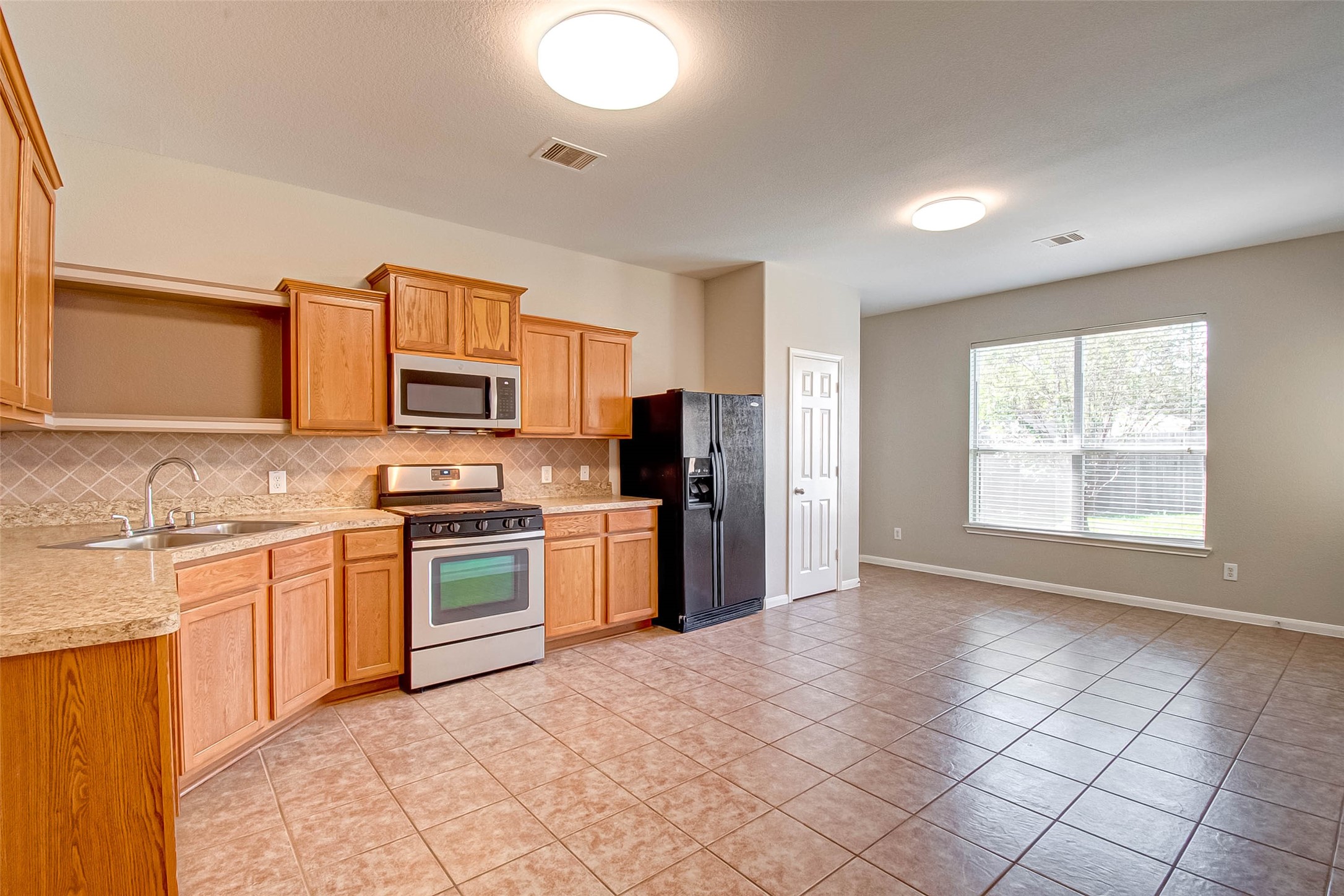 21327 Bella Flora Court Spring, TX 77379 - Photo 7 of 20