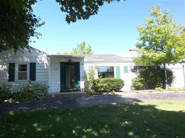 227 East High Point Road Peoria, IL 61614 - Photo 3 of 15 Gallery Image 3